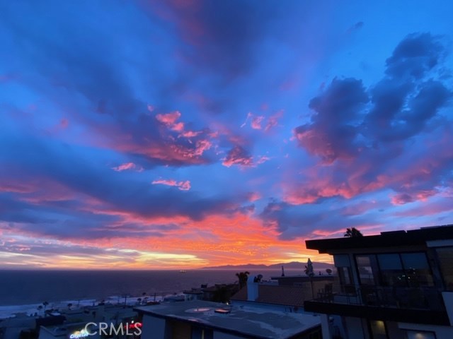 4021 Crest Drive, Manhattan Beach, California 90266, 2 Bedrooms Bedrooms, ,2 BathroomsBathrooms,Residential,Sold,Crest,SB20222826