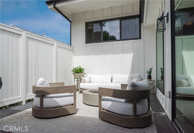 2618 Laurel Avenue, Manhattan Beach, California 90266, 5 Bedrooms Bedrooms, ,3 BathroomsBathrooms,Residential,Sold,Laurel,SB20148528