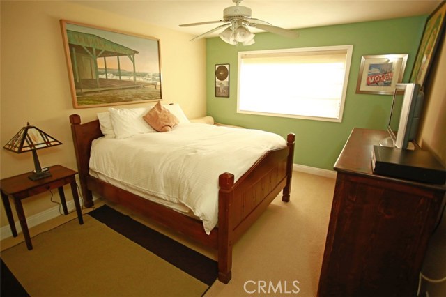 One of the 3 spacious bedrooms!