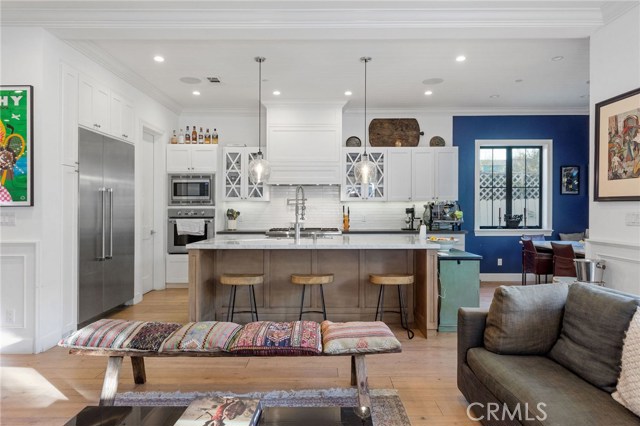 1405 Oak Avenue, Manhattan Beach, California 90266, 4 Bedrooms Bedrooms, ,4 BathroomsBathrooms,Residential,Sold,Oak,SB20231748