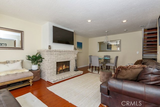 1140 Manhattan Beach Boulevard, Manhattan Beach, California 90266, 2 Bedrooms Bedrooms, ,3 BathroomsBathrooms,Residential,Sold,Manhattan Beach,SB17069886