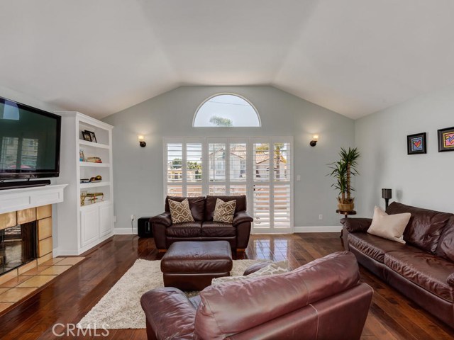 1715 Clark Lane, Redondo Beach, California 90278, 3 Bedrooms Bedrooms, ,1 BathroomBathrooms,Residential,Sold,Clark,SB20169351