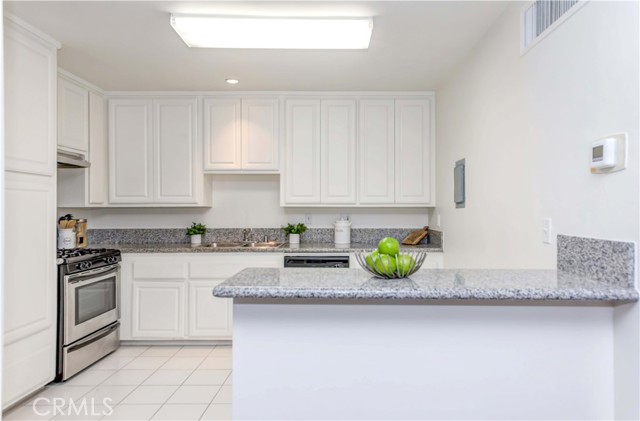 1 Bed Home for Sale in Beverly Hills, California