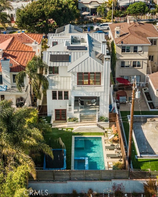 740 Avenue C, Redondo Beach, California 90277, 5 Bedrooms Bedrooms, ,5 BathroomsBathrooms,Residential,Sold,Avenue C,PV20082727