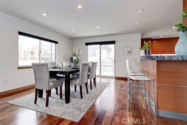 3215 Vista Drive, Manhattan Beach, California 90266, 3 Bedrooms Bedrooms, ,3 BathroomsBathrooms,Residential,Sold,Vista,SB20078547