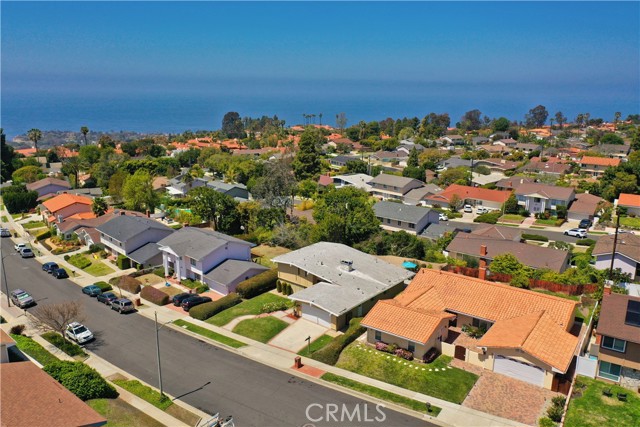 6941 Clovercliff Drive, Rancho Palos Verdes, California 90275, 4 Bedrooms Bedrooms, ,2 BathroomsBathrooms,Residential,Sold,Clovercliff,PW21082465