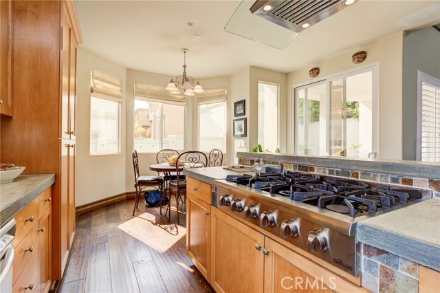 1303 Rindge Lane, Redondo Beach, California 90278, 4 Bedrooms Bedrooms, ,3 BathroomsBathrooms,Residential,Sold,Rindge,SB21073831