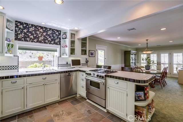 28613 Stokowski Drive, Rancho Palos Verdes, California 90275, 4 Bedrooms Bedrooms, ,3 BathroomsBathrooms,Residential,Sold,Stokowski,SB19214533