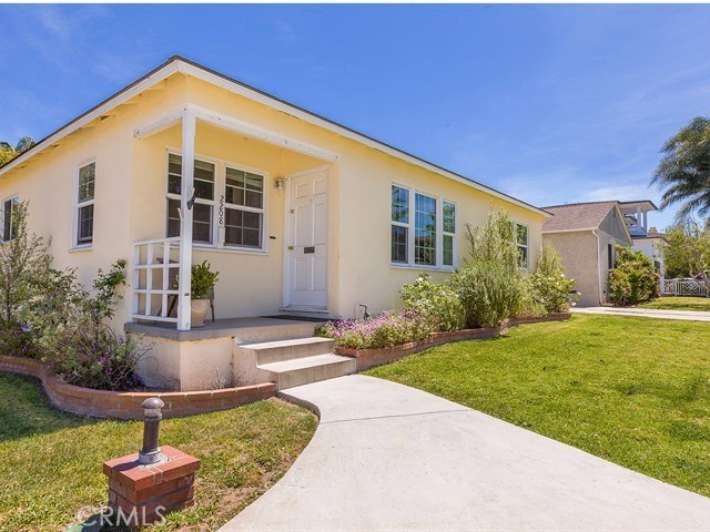2208 Harkness Street, Manhattan Beach, California 90266, 3 Bedrooms Bedrooms, ,1 BathroomBathrooms,Residential,Sold,Harkness,SB19088289
