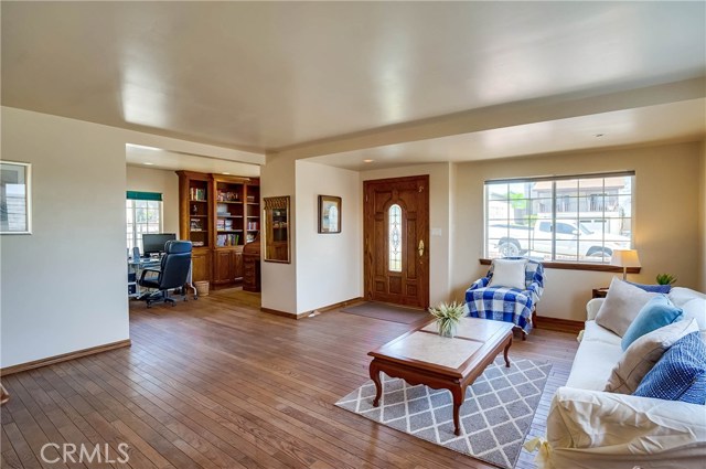 2412 Ives Lane, Redondo Beach, California 90278, 3 Bedrooms Bedrooms, ,2 BathroomsBathrooms,Residential,Sold,Ives,SB20100706