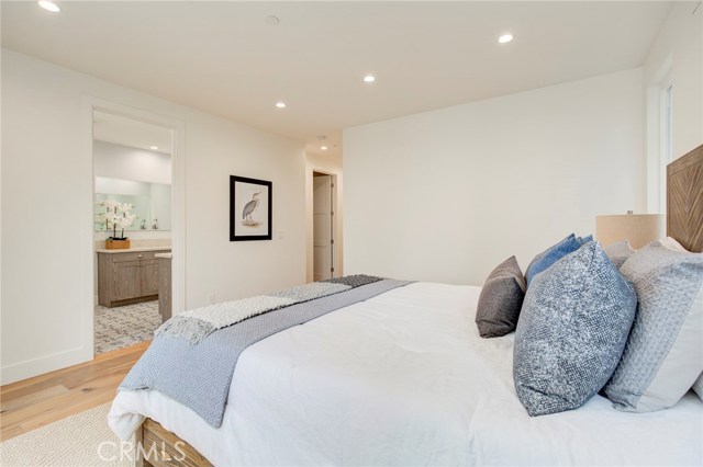 124 Guadalupe Avenue, Redondo Beach, California 90277, 3 Bedrooms Bedrooms, ,2 BathroomsBathrooms,Residential,Sold,Guadalupe,SB19041183