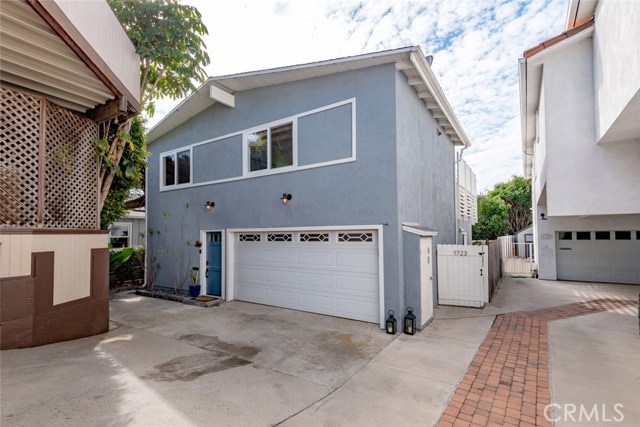 1723 Golden Avenue, Hermosa Beach, California 90254, 3 Bedrooms Bedrooms, ,2 BathroomsBathrooms,Residential,Sold,Golden,SB20239994