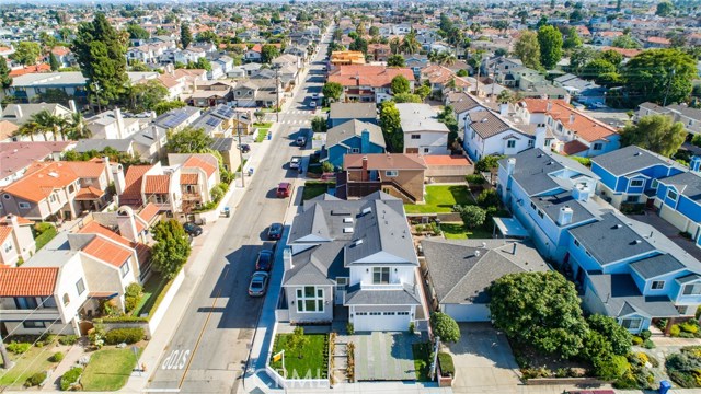 2022 Bataan Road, Redondo Beach, California 90278, 5 Bedrooms Bedrooms, ,4 BathroomsBathrooms,Residential,Sold,Bataan,PV20137433