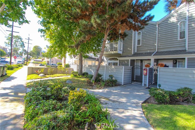 121 Lucia Avenue, Redondo Beach, California 90277, 3 Bedrooms Bedrooms, ,1 BathroomBathrooms,Residential,Sold,Lucia,PW17223487