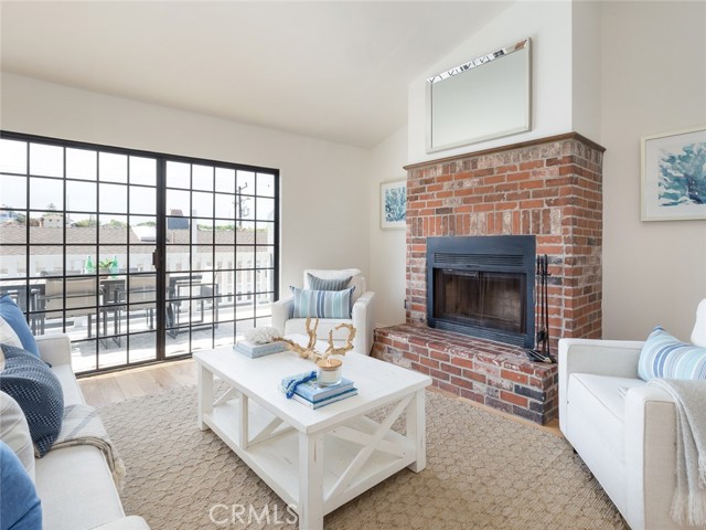 2019 Carnegie Lane, Redondo Beach, California 90278, 3 Bedrooms Bedrooms, ,2 BathroomsBathrooms,Residential,Sold,Carnegie,SB21055220