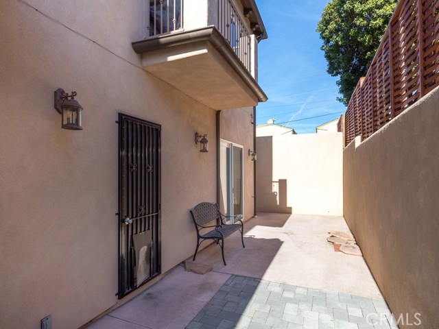 1758 Ford Avenue, Redondo Beach, California 90278, 3 Bedrooms Bedrooms, ,2 BathroomsBathrooms,Residential,Sold,Ford,SB20206096
