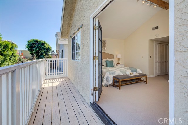 1750 Dixon Street, Redondo Beach, California 90278, 3 Bedrooms Bedrooms, ,2 BathroomsBathrooms,Residential,Sold,Dixon,SB18239071