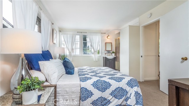 817 Anita Street, Redondo Beach, California 90278, 4 Bedrooms Bedrooms, ,2 BathroomsBathrooms,Residential,Sold,Anita,SB19130394