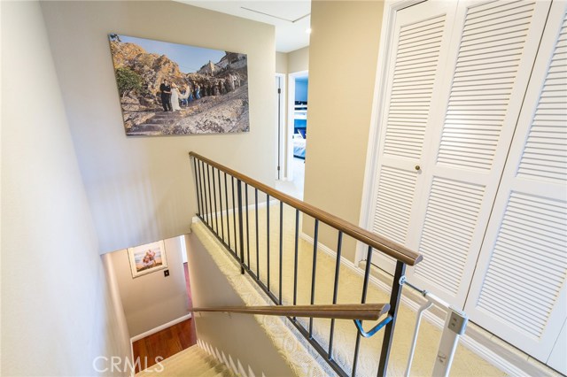 upstairs landing to bedrooms