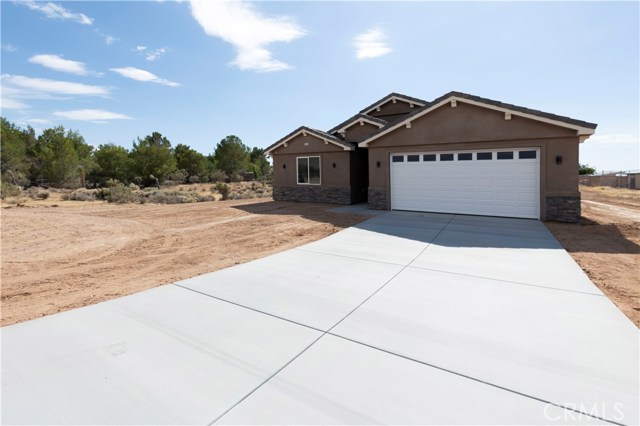 Photo of 10020 Merino Avenue, Apple Valley, CA 92308