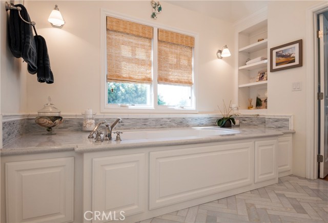 872 27th Street, Manhattan Beach, California 90266, 4 Bedrooms Bedrooms, ,3 BathroomsBathrooms,Residential,Sold,27th,SB20136143