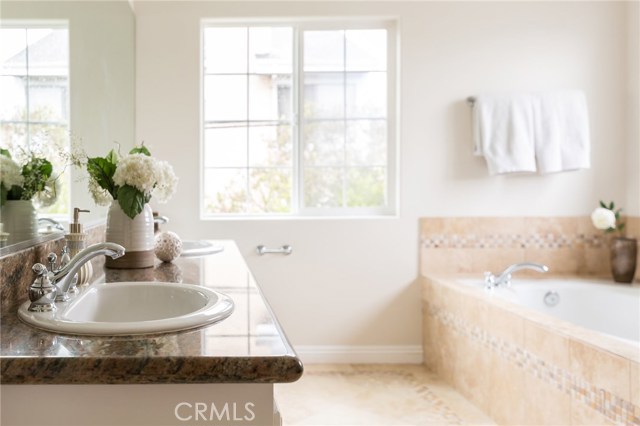 2515 Voorhees Avenue, Redondo Beach, California 90278, 4 Bedrooms Bedrooms, ,4 BathroomsBathrooms,Residential,Sold,Voorhees,SB18062969