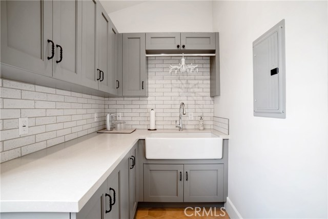 555 35th Street, Manhattan Beach, California 90266, 4 Bedrooms Bedrooms, ,1 BathroomBathrooms,Residential,Sold,35th,SB19216945 555 35th Street, Manhattan Beach, California 90266, 4 Bedrooms Bedrooms, ,1 BathroomBathrooms,Residential,Sold,35th,SB19216945