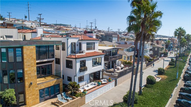 4216 The Strand, Manhattan Beach, California 90266, 5 Bedrooms Bedrooms, ,6 BathroomsBathrooms,Residential,Sold,The Strand,SB20211856