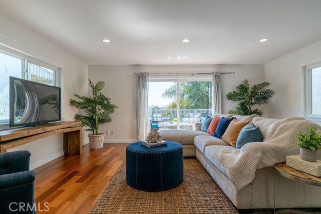 1630 Wollacott Street, Redondo Beach, California 90278, 3 Bedrooms Bedrooms, ,2 BathroomsBathrooms,Residential,Sold,Wollacott,SB19223418