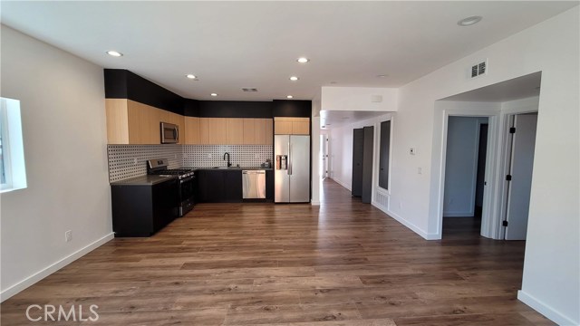  Income Home for Sale in North Hollywood, California