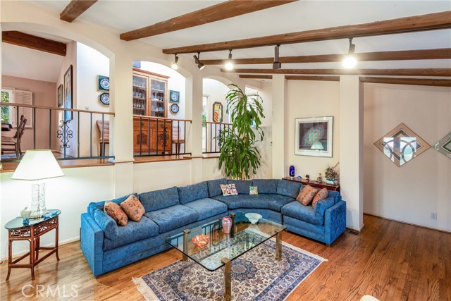 2217 Valley Drive, Manhattan Beach, California 90266, 4 Bedrooms Bedrooms, ,2 BathroomsBathrooms,Residential,Sold,Valley,SB21051487