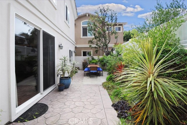 2111 Marshallfield Lane, Redondo Beach, California 90278, 4 Bedrooms Bedrooms, ,2 BathroomsBathrooms,Residential,Sold,Marshallfield,SB19132481