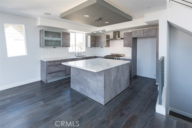 2415 Rockefeller Lane, Redondo Beach, California 90278, 4 Bedrooms Bedrooms, ,4 BathroomsBathrooms,Residential,Sold,Rockefeller,PV18200418