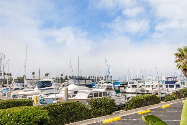 807 Lilienthal Lane, Redondo Beach, California 90278, 7 Bedrooms Bedrooms, ,4 BathroomsBathrooms,Residential,Sold,Lilienthal,SW19214805