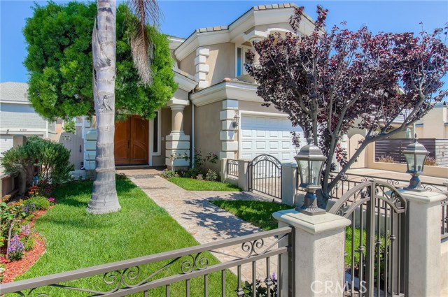 2225 Robinson Street, Redondo Beach, California 90278, 5 Bedrooms Bedrooms, ,3 BathroomsBathrooms,Residential,Sold,Robinson,SB17176979
