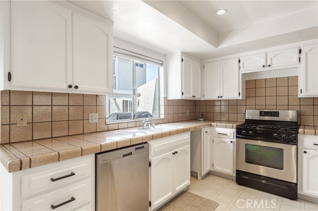 1916 Mathews Avenue, Redondo Beach, California 90278, 2 Bedrooms Bedrooms, ,2 BathroomsBathrooms,Residential,Sold,Mathews,SB20143116