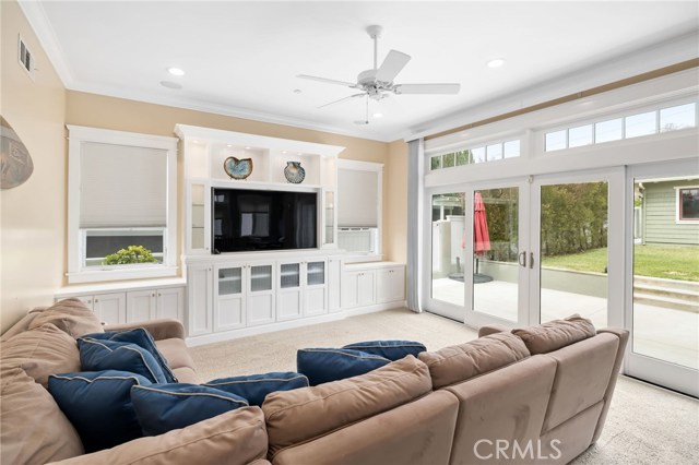 733 Juanita Avenue, Redondo Beach, California 90277, 5 Bedrooms Bedrooms, ,5 BathroomsBathrooms,Residential,Sold,Juanita,SB20142133