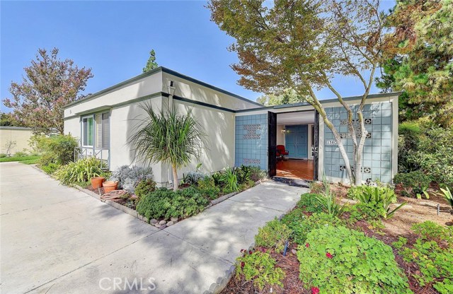 Photo of 158 Avenida Majorca #C, Laguna Woods, CA 92637