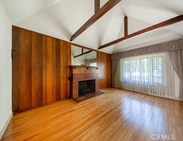 4 Bed Home for Sale in Burbank, California