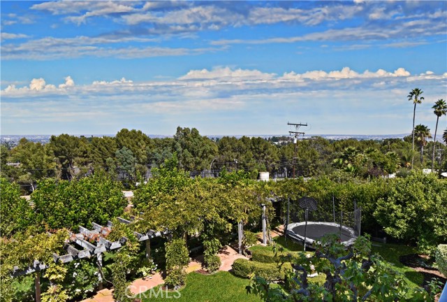 32 Harbor Sight Drive, Rolling Hills Estates, California 90274, 6 Bedrooms Bedrooms, ,2 BathroomsBathrooms,Residential,Sold,Harbor Sight,PV20212082