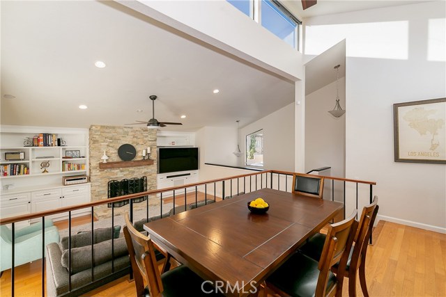 2408 Rockefeller Lane, Redondo Beach, California 90278, 3 Bedrooms Bedrooms, ,2 BathroomsBathrooms,Residential,Sold,Rockefeller,SB19003633