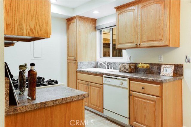 1817 Marshallfield Lane, Redondo Beach, California 90278, 2 Bedrooms Bedrooms, ,1 BathroomBathrooms,Residential,Sold,Marshallfield,PV19025595