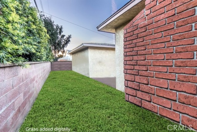 Grass added digitally to show potential back yard.