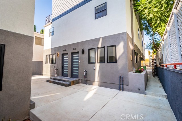  Income Home for Sale in Los Angeles, California