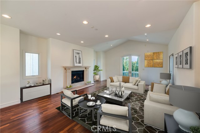 607 Guadalupe Avenue, Redondo Beach, California 90277, 4 Bedrooms Bedrooms, ,4 BathroomsBathrooms,Residential,Sold,Guadalupe,PV18043170