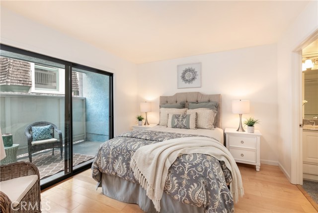 114 Guadalupe Avenue, Redondo Beach, California 90277, 2 Bedrooms Bedrooms, ,Residential,Sold,Guadalupe,SB19074799