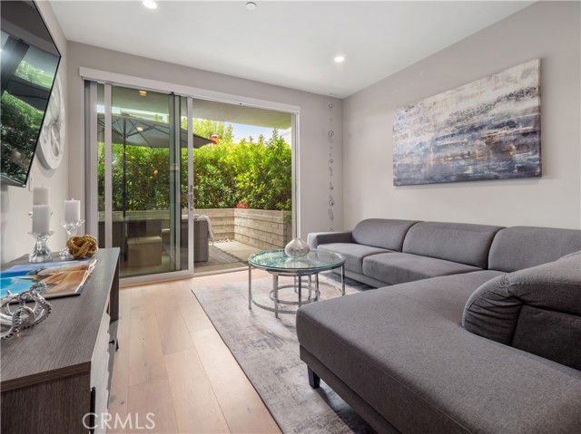 1920 Pacific Coast Hwy, Redondo Beach, California 90277, 1 Bedroom Bedrooms, ,1 BathroomBathrooms,Residential,Sold,Pacific Coast Hwy,PV21152932