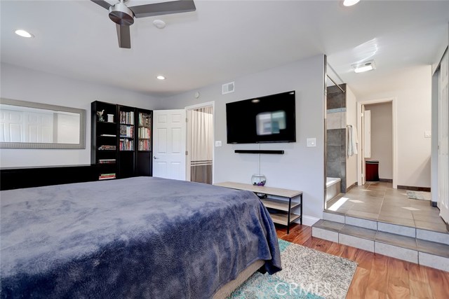 2304 Mathews Avenue, Redondo Beach, California 90278, 2 Bedrooms Bedrooms, ,1 BathroomBathrooms,Residential,Sold,Mathews,SB20078612