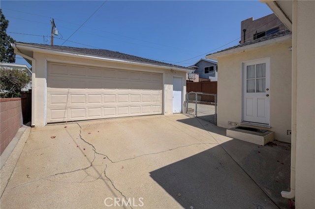 703 Avenue C, Redondo Beach, California 90277, 3 Bedrooms Bedrooms, ,1 BathroomBathrooms,Residential,Sold,Avenue C,SB18211261