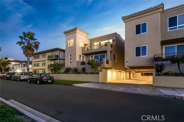 1800 Esplanade, Redondo Beach, California 90277, 3 Bedrooms Bedrooms, ,2 BathroomsBathrooms,Residential,Sold,Esplanade,SB18062659